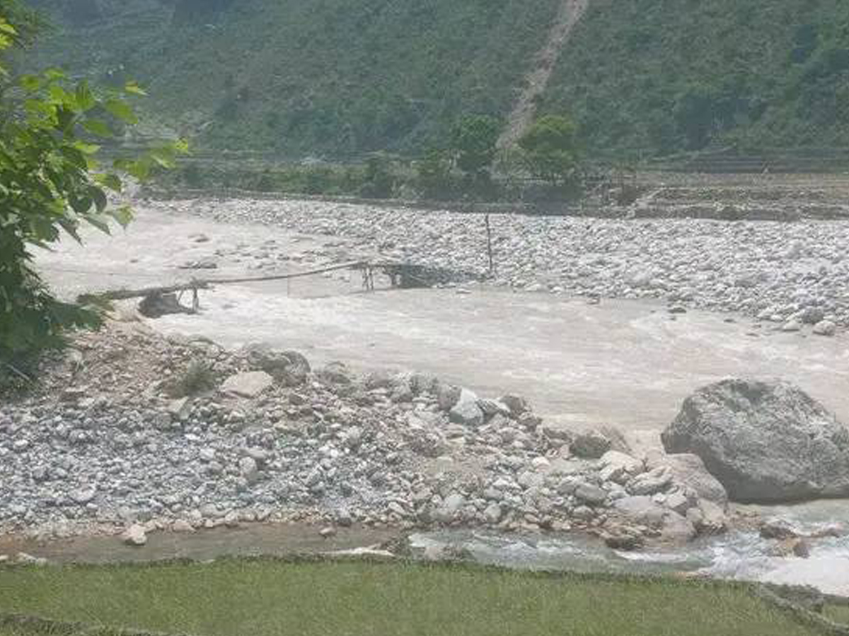 काठेपुलबाट सेती नदीमा खसेर एक किशोरीको मृत्यु 